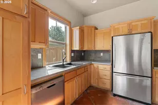 2721 La Darrah St, Eugene, OR 97404 - Photo 16