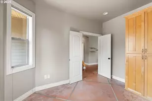 2721 La Darrah St, Eugene, OR 97404 - Photo 8