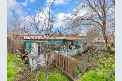 78 Main St, Wishram, WA 98673 - Photo 2