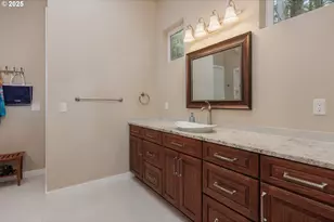 108 Sea Crest Ct, Otter Rock, OR 97369 - Photo 20