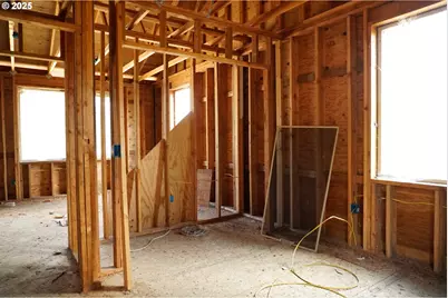 815 E Ave, Powers, OR 97466 - Photo 12