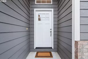 2846 SW Faith Ct, Troutdale, OR 97060 - Photo 2