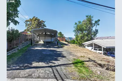 1511 Quinton St, The Dalles, OR 97058 - Photo 2