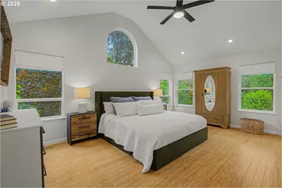 431 SW Colony Dr, Portland, OR 97219 - Photo 22