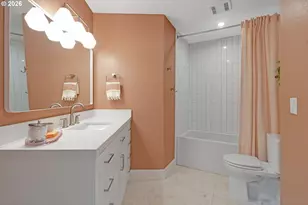431 SW Colony Dr, Portland, OR 97219 - Photo 24