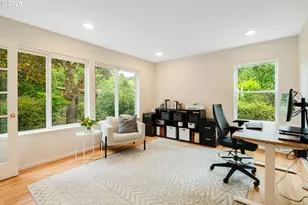 431 SW Colony Dr, Portland, OR 97219 - Photo 14
