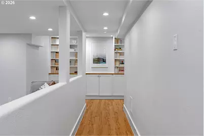 431 SW Colony Dr, Portland, OR 97219 - Photo 28