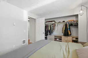 823 SE Polaris Ct, Bend, OR 97702 - Photo 16