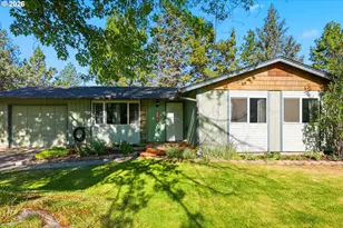 823 SE Polaris Ct, Bend, OR 97702 - Photo 2