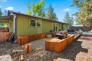 823 SE Polaris Ct, Bend, OR 97702 - Photo 24
