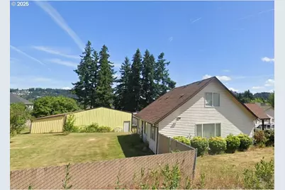 11885 SE Summers Ln, Clackamas, OR 97015 - Photo 2