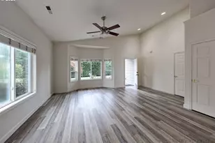 4608 NE 129th Ave, Vancouver, WA 98682 - Photo 2