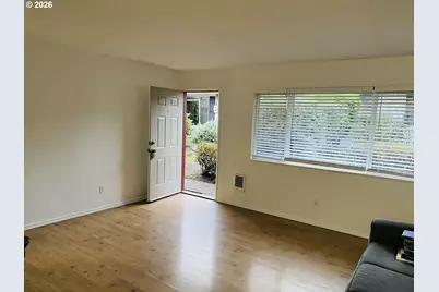 2014 SE Marion St, Portland, OR 97202 - Photo 4
