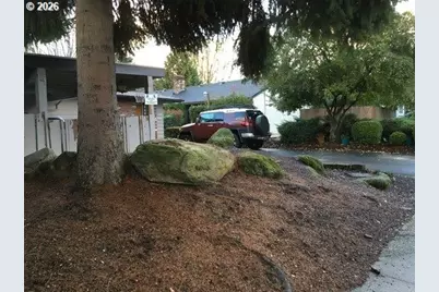 2014 SE Marion St, Portland, OR 97202 - Photo 2