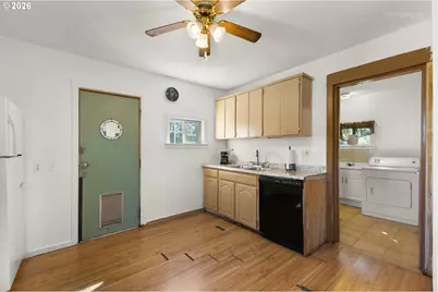 909 Johnson St, Oregon City, OR 97045 - Photo 12