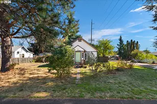 909 Johnson St, Oregon City, OR 97045 - Photo 4