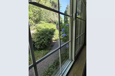 885 Randall St, Eugene, OR 97401 - Photo 30
