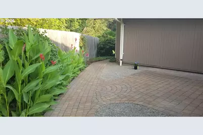 885 Randall St, Eugene, OR 97401 - Photo 22