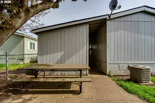 1699 N Terry St, Eugene, OR 97402 - Photo 20