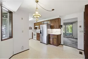 2995 Camrose St, Eugene, OR 97404 - Photo 16