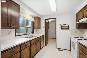 2995 Camrose St, Eugene, OR 97404 - Photo 18