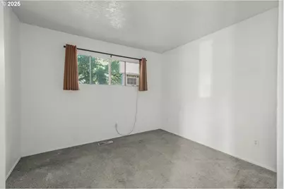 839 SW Broadway Dr #74, Portland, OR 97201 - Photo 16