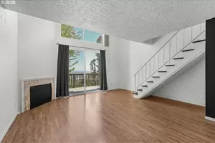 839 SW Broadway Dr, Portland, OR 97201 - Photo 2