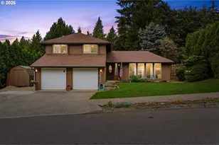 36305 Yocum Loop, Sandy, OR 97055 - Photo 2