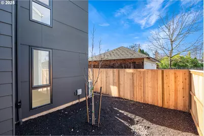 5484 SE Boise Ter, Portland, OR 97206 - Photo 18