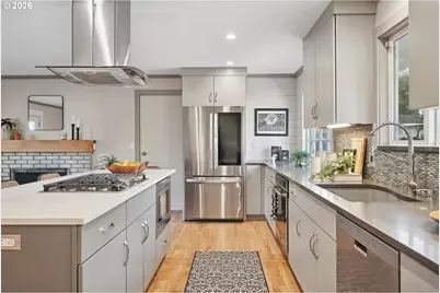 830 NE 172nd Ave, Portland, OR 97230 - Photo 4