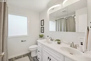 830 NE 172nd Ave, Portland, OR 97230 - Photo 14