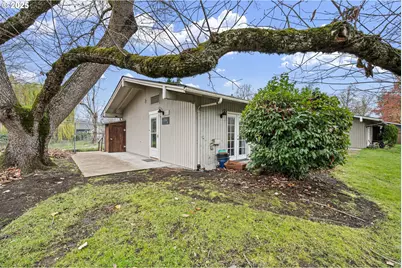 2132 W 14th Ct, Eugene, OR 97402 - Photo 1