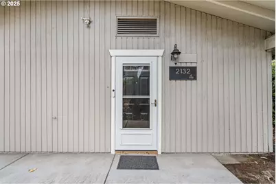 2132 W 14th Ct, Eugene, OR 97402 - Photo 2