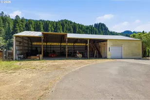 8820 North Fork Siuslaw Rd, Florence, OR 97439 - Photo 30