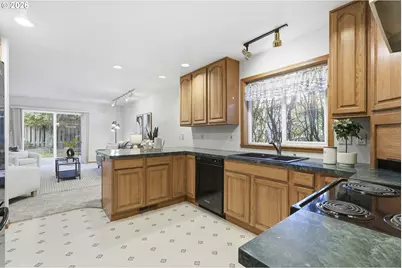 9500 SW Washington Dr, Portland, OR 97223 - Photo 20