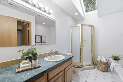 9500 SW Washington Dr, Portland, OR 97223 - Photo 28