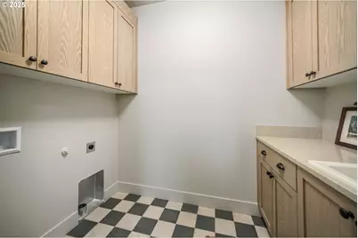 7541 Lennox Ln NE, Keizer, OR 97303 - Photo 12