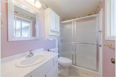 689 68th Pl, Springfield, OR 97478 - Photo 34