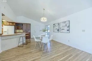 689 68th Pl, Springfield, OR 97478 - Photo 12