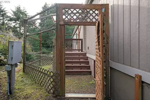 1600 Rhododendron Dr, Florence, OR 97439 - Photo 8