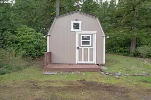 1600 Rhododendron Dr, Florence, OR 97439 - Photo 10