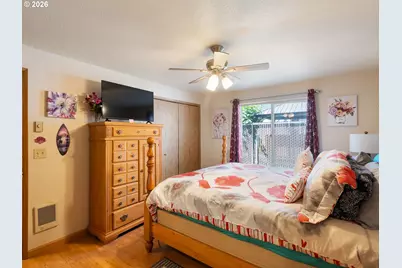 15621 NE 10th St, Vancouver, WA 98684 - Photo 16