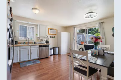 15621 NE 10th St, Vancouver, WA 98684 - Photo 10