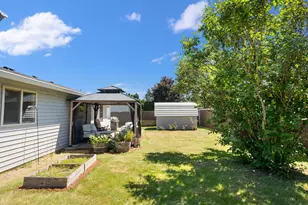 15621 NE 10th St, Vancouver, WA 98684 - Photo 32