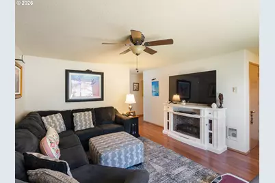 15621 NE 10th St, Vancouver, WA 98684 - Photo 8