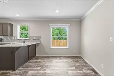 101 Sir Lancelot Dr, Castle Rock, WA 98611 - Photo 10