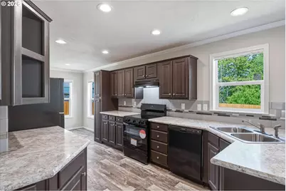 101 Sir Lancelot Dr, Castle Rock, WA 98611 - Photo 14