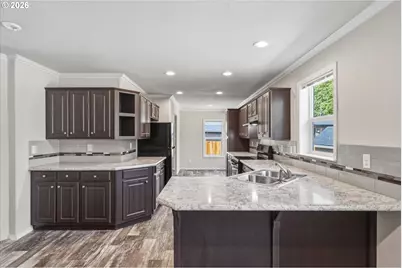 101 Sir Lancelot Dr, Castle Rock, WA 98611 - Photo 12