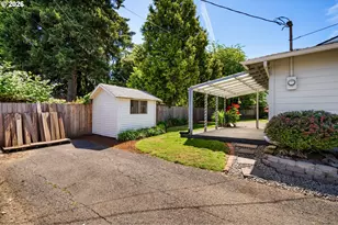 1810 NE 155th Ave, Portland, OR 97230 - Photo 10