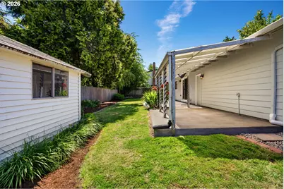 1810 NE 155th Ave, Portland, OR 97230 - Photo 12